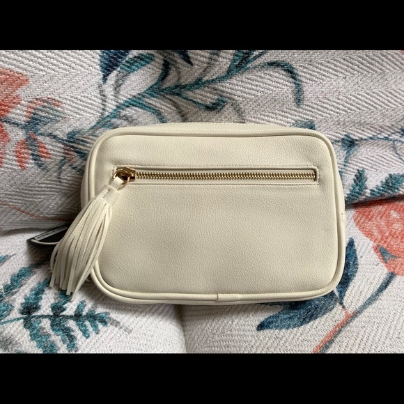 White Medium Handbag/Fanny pack - Picture 1 of 13